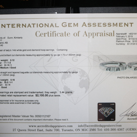 Beautiful Diamond Earrings - Picture 4 of 7